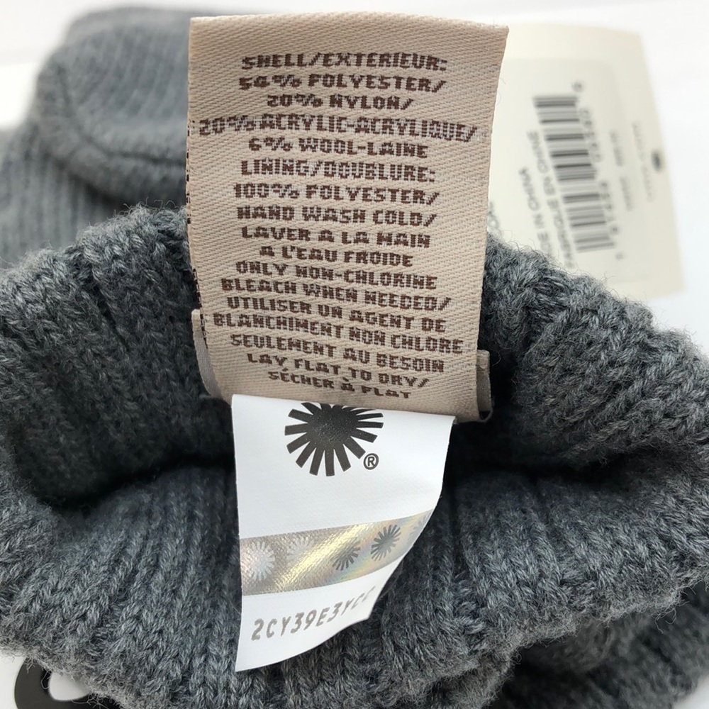 UGG Grey Flip Mittens Gloves NWT - Picture 8 of 8